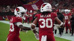 Cardinals successfully execute 2-minute drill, Keaontay Ingram scores vs. Chiefs