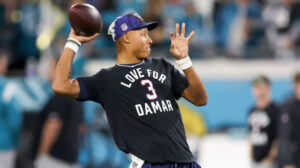 New era notes: Cardinals QBs remain mum on Week 1 starter
