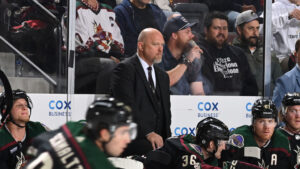 Arizona Coyotes agree to extension with Andre Tourigny