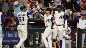 Diamondbacks put it all together for series victory against Padres