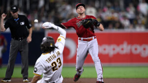 Former D-backs shortstop Nick Ahmed announces retirement
