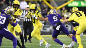 Pac-12 on verge of collapse with Oregon, Washington joining Big Ten