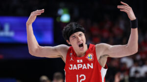 Suns' Yuta Watanabe shows versatility in Japan's FIBA opening loss to Germany