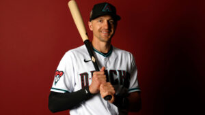 Nick Ahmed named D-backs' Roberto Clemente Award nominee after being DFA'd