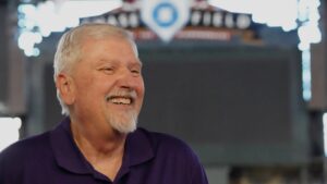 Longtime voice of the Diamondbacks Greg Schulte signs off for final time at Chase Field