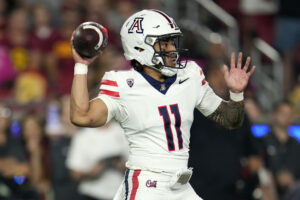 Arizona QB Noah Fifita garners Pac-12 Freshman of the Week honor