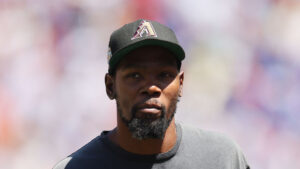 'Me and Book need them 2 seats': Kevin Durant rooting on D-backs in World Series