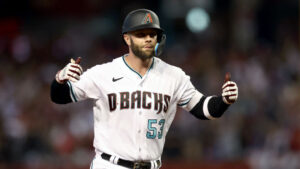 Diamondbacks reach arbitration settlements with Christian Walker, Paul Sewald