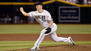 Diamondbacks' Paul Sewald locking it down this postseason, expects to factor in Game 7