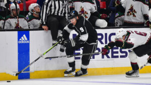 Arizona Coyotes give up 6 goals in loss to Kings