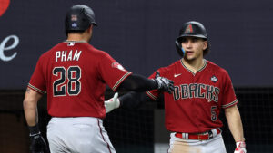 Thomas gets start against LHP for Arizona Diamondbacks in World Series Game 2 vs. Rangers