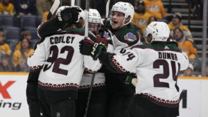 Coyotes come back twice in high-scoring victory at Predators