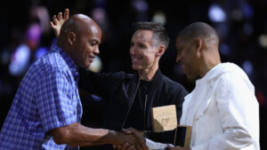 Charles Barkley: Suns' season '100%' on players; ignore the Devin Booker-to-Knicks rumor