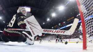 Coyotes' Michael Carcone scores twice, Connor Ingram stellar in win over Lightning
