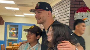 Turkey time! Trey McBride serves up Thanksgiving meals at Scottsdale Boys & Girls