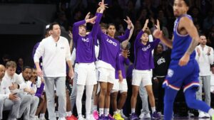 Grand Canyon basketball survives scare vs. Stephen F. Austin