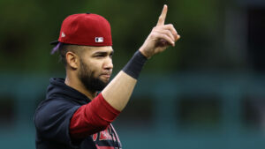 Hazen: Diamondbacks reuniting with Lourdes Gurriel Jr. was a priority, still looking for DH