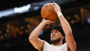 Suns' Devin Booker available, Eric Gordon out vs. Grizzlies