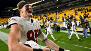 Cardinals Corner podcast hands out the hardware during Arizona's bye week