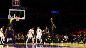 Phoenix Suns eliminated from NBA In-Season Tournament by Lakers
