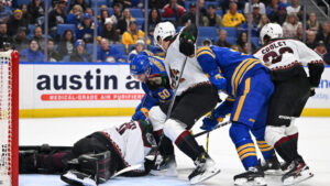 Arizona Coyotes drop 3rd straight, fall to Sabres on road