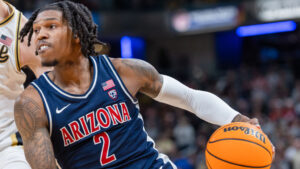 No. 4 Arizona basketball opens Pac-12 play with win over Cal, Love slams poster dunk
