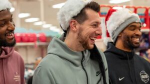 Suns players help kids with Christmas gifts and holiday essentials