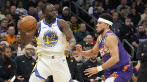 Warriors' Draymond Green ejected after hitting Suns' Jusuf Nurkic in face
