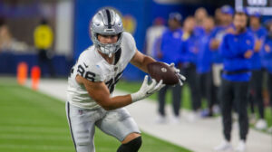 Arizona Cardinals sign TE Shenker, LB Taylor to practice squad roster