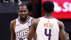 Chimezie Metu: Suns didn't hear noise of Woj report about Kevin Durant's frustration