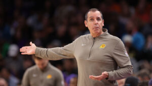 Suns move past 4th quarter slip-up to defeat depleted Blazers