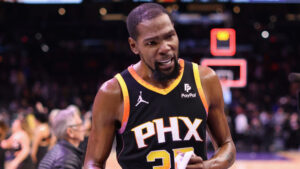 Enjoy the spectacle of Suns' Kevin Durant while it lasts