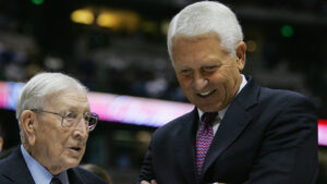 Arizona basketball in top 5 on AP anniversary poll for 1990s
