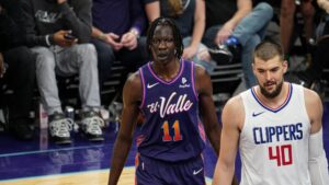 Bol Bol staying with Phoenix Suns on 1-year deal, team announces