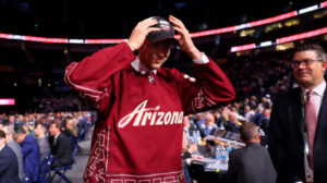 Coyotes prospects clash, Czechia upsets Canada in IIHF world junior quarterfinals