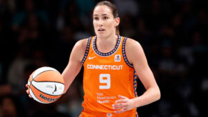 Phoenix Mercury acquire forward Rebecca Allen in sign-and-trade for guard Moriah Jefferson