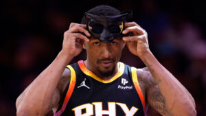 Suns' Bradley Beal suffers hamstring injury vs. Kings, out Wednesday against Pistons