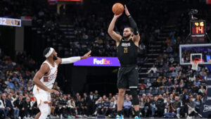 ESPN's Pelton: Suns get an A- grade in trade for Royce O'Neale, David Roddy