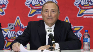 NHL's Gary Bettman 'reasonably confident' Coyotes will soon have arena location news