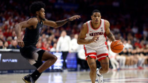 Arizona gets dinged in college basketball rankings, Arizona State earns votes
