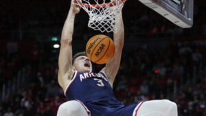 College basketball rankings: Arizona jumps into top 5, Grand Canyon builds steam