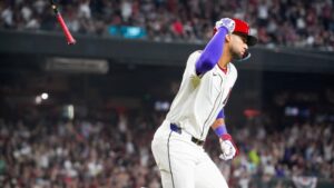 Diamondbacks score 14 runs in a single inning to beat Rockies on Opening Day