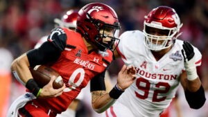 Desmond Ridder eager to remind fellow Cardinals QB Clayton Tune about college wins