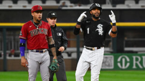 15-year vet Elvis Andrus joins Diamondbacks' backup shortstop race