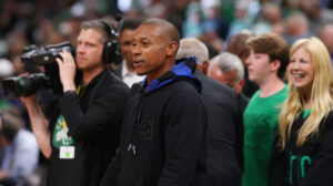 Isaiah Thomas signing is a wild swing for Suns in desperate times