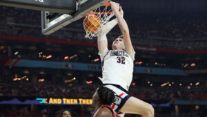 UConn weathers early Alabama storm in Final Four, to face Purdue for title