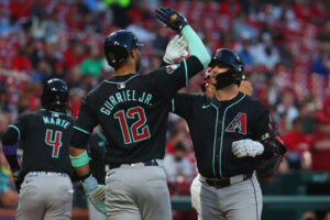 Diamondbacks drop Cardinals with home-run party