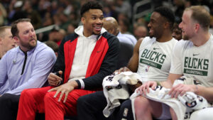Report: Phoenix Suns to hire Vince Legarza as assistant coach