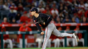 D-backs acquire reliever Matt Bowman, move Merrill Kelly to 60-day IL
