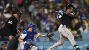 Ketel Marte keeps hit streak going, D-backs beat Dodgers again